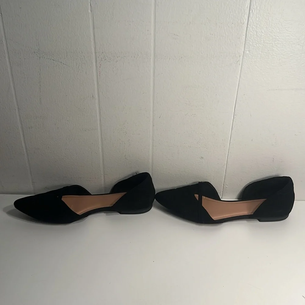 Old Navy Black Faux Suede Pointed Toe Flats - Size 9 Women’s - Picture 4 of 10